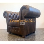 Klassisk Antik mellembrun (A5M) Chesterfield lænestol