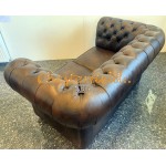 Klassisk  mediumbrun 2 personer Chesterfield sofa (A5M)