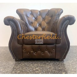 Monk mediumbrun (A5M) Chesterfield lænestol