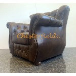 Monk mediumbrun (A5M) Chesterfield lænestol