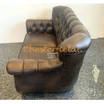 Monk Antikgold 2-Sitzer Chesterfield Sofa